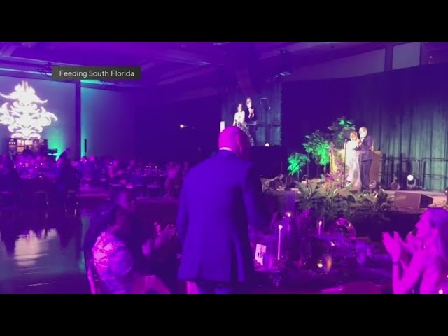 ⁣Feeding South Florida holds Emerald Peacock fundraising gala to raise food poverty awareness