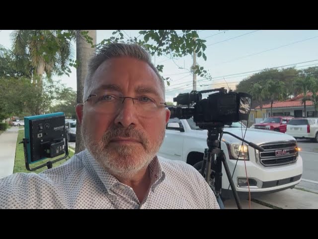 ⁣Living with Parkinson's: CBS News Miami's Ted Scouten on having tremors during live shot