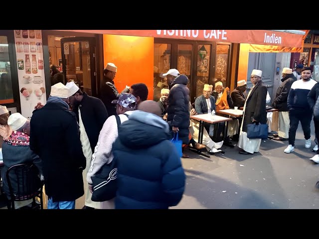 ⁣Reportage à Gare du Nord suite à la qualification des Comores CAN2025: Une victoire historique