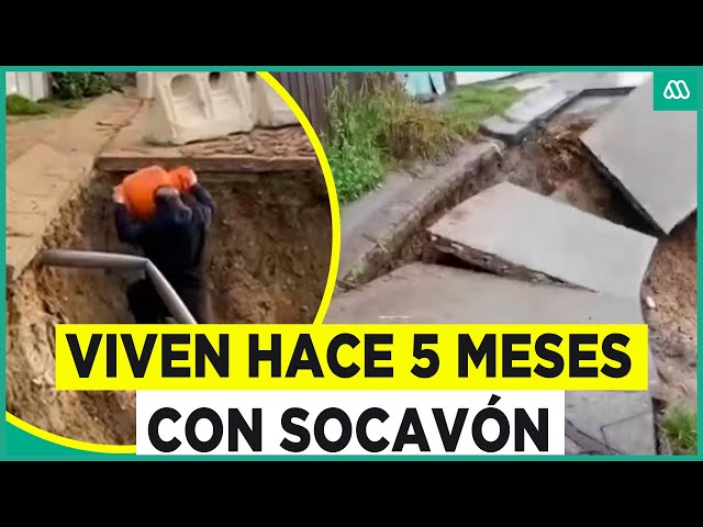 ⁣"No hemos visto solución": Vecinos viven hace cinco meses con socavón