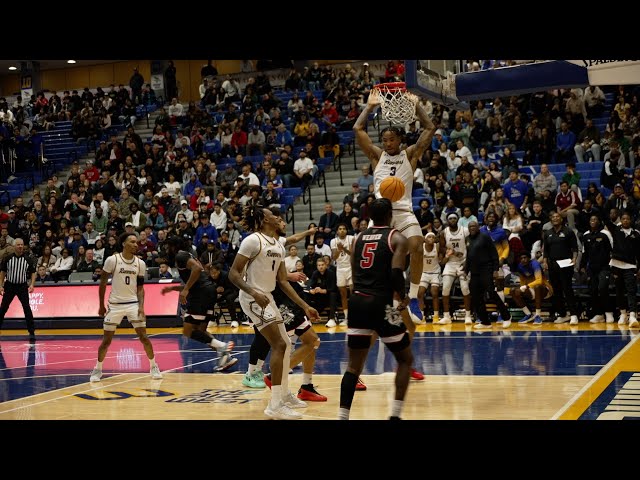 ⁣Men's Basketball: CSUB Runners vs Fresno State Bulldogs in the Rally for the Valley