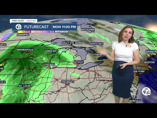 ⁣Metro Detroit Weather: Foggy & cloudy start with rain on the way