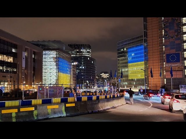 ⁣Brussels turns blue and yellow as Ukraine war reaches 1,000 days