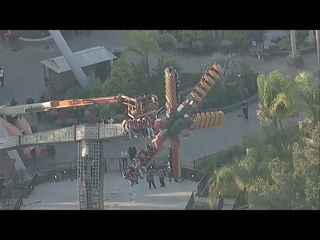 ⁣Multiple riders stuck on ride at Knott's Berry Farm, rescue underway