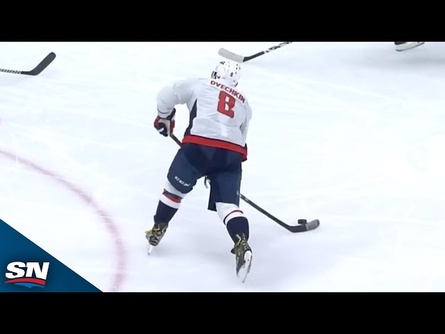 ⁣Capitals' Ovechkin Stays Hot, Firing Top Corner As Power-Play Expires