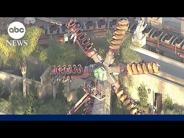 ⁣Knott's Berry Farm visitors stuck on ride for hours