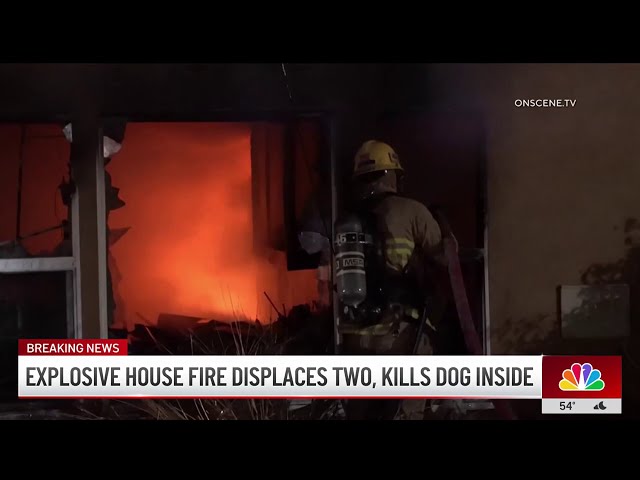 ⁣Explosive house fire kills dog in Simi Valley