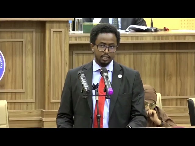 ⁣Senator Siciid “Waxaan soo jeedinayaa in fasaxa shaqaalah lagu daro maalmo kale"