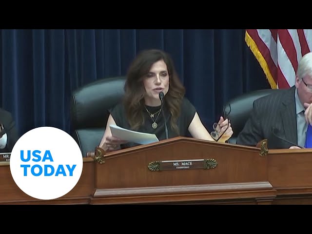 ⁣'Transgender bathroom' resolution faces backlash | USA TODAY