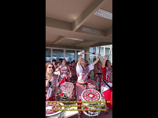 ⁣Local Brazilian band welcomes Xi with drum performance