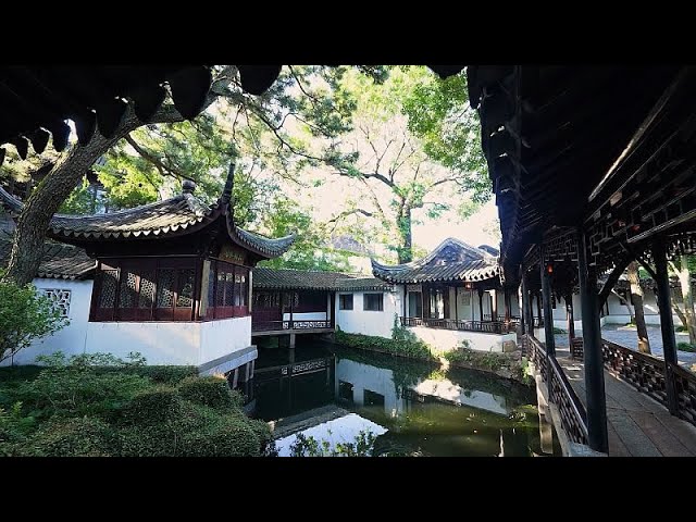 ⁣Conexiones culturales en los jardines: la grandeza de Francia y la serena belleza de China