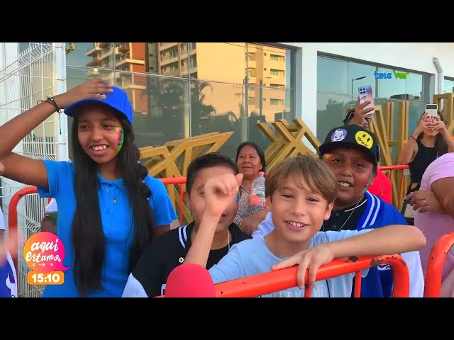 ⁣Fede Vigevani se presentó en Veracruz haciendo cantar a los niños que asistieron al concierto.