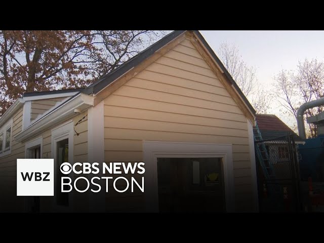 ⁣Massachusetts high school students build house for veteran in need