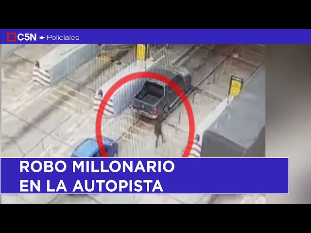 ⁣ROBO MILLONARIO en la AUTOPISTA: ROBARON un BOLSO en el PEAJE y se ESCAPARON a CONTRAMANO