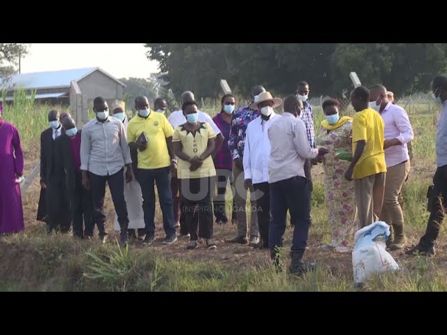 ⁣PRESIDENT MUSEVENI VISITS VP ALUPO’S FARM IN KATAKWI DISTRICT, PREACHES AGAINST LAND FRAGMENTATION