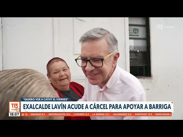 ⁣Joaquín Lavín llega a enrolarse a la Cárcel de San Miguel para visitar a su nuera Cathy Barriga