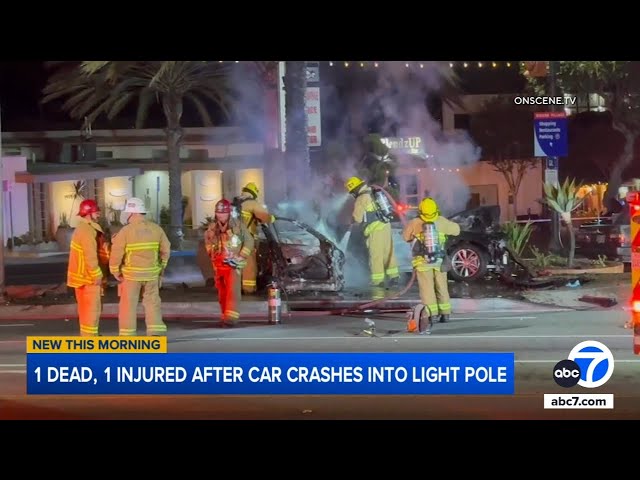 ⁣1 dead, 1 injured after car crashes into pole in Redondo Beach