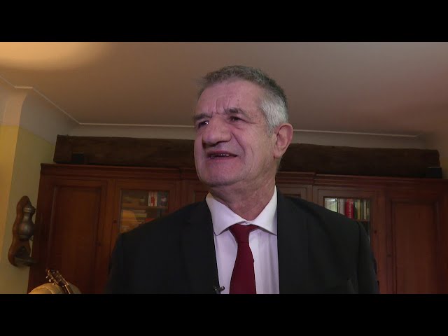 ⁣Appel à dons pour Jean Lassalle endetté de 1,5 millions d'euros