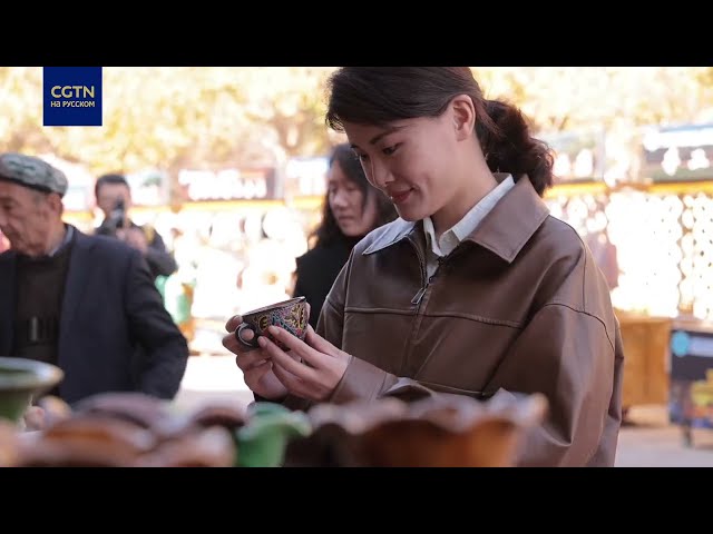 ⁣Кашгарская керамика: искусство, влюбляющее в себя с первого взгляда