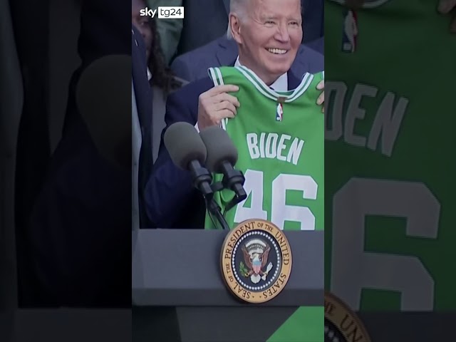 ⁣USA, Biden accoglie i Boston Celtics alla Casa Bianca