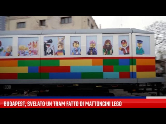 ⁣Budapest, svelato un tram fatto di mattoncini Lego