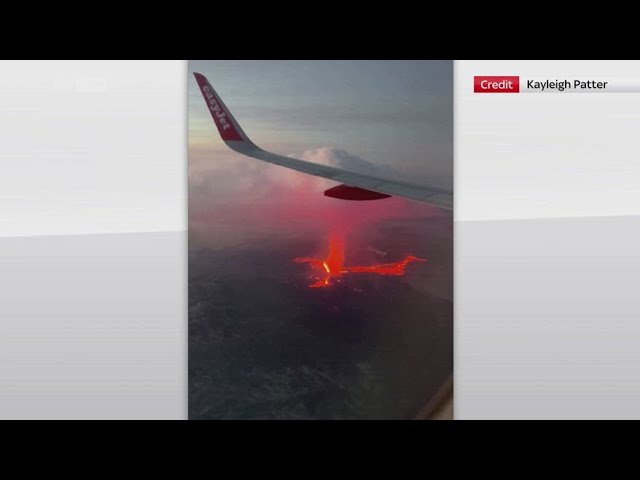 ⁣Islanda, l'eruzione del vulcano vista da un aereo