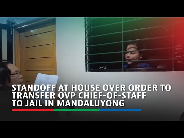 ⁣Standoff at House over order to transfer OVP chief-of-staff to jail in Mandaluyong | ABS-CBN News