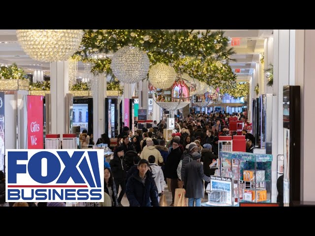 ⁣A TALE OF TWO SHOPPERS: Consumer spending comes into focus ahead of holidays