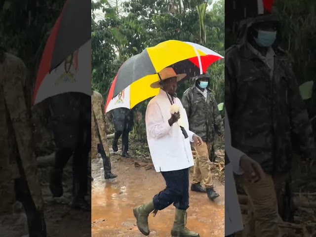 ⁣MUSEVENI, A MAN OF ALL SEASONS. H.E SHOWS UP ON NATIONAL DUTIES REGARDLESS.