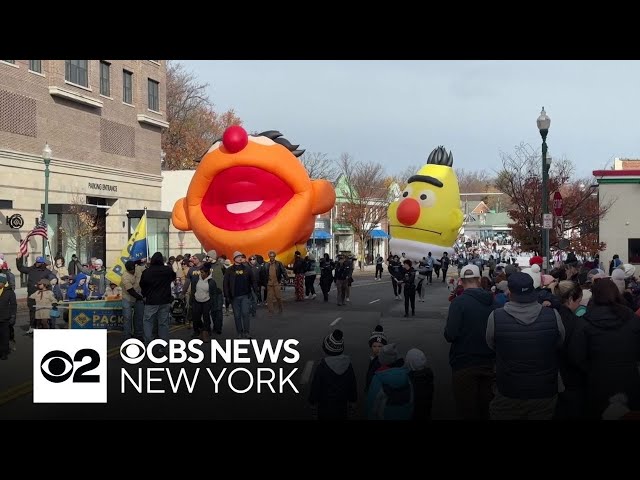 ⁣New Rochelle holds 60th Annual Thanksgiving Parade