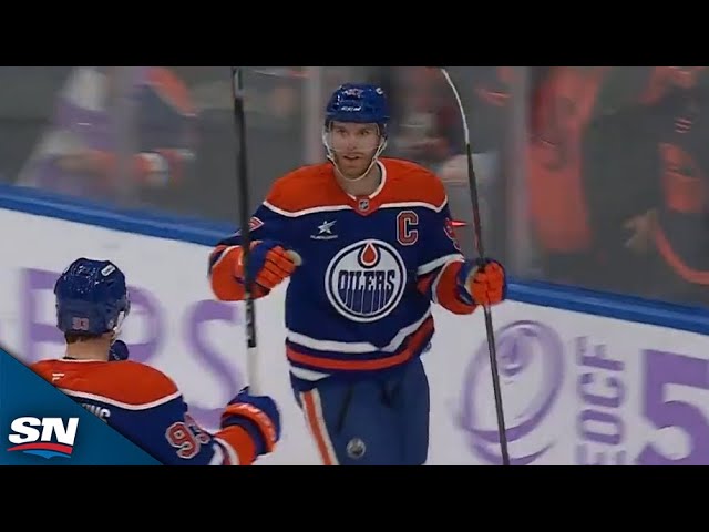 ⁣Oilers' Evan Bouchard Finds Connor McDavid With Brilliant Back-Door Assist