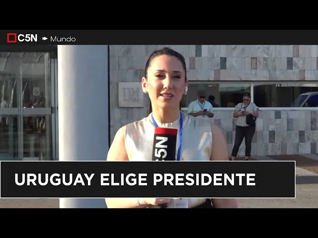 ⁣BALOTAJE en URUGUAY: YAMANDÚ ORSI y ÁLVARO DELGADO se enfrentan en unas REÑIDAS ELECCIONES