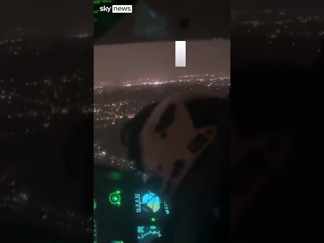 ⁣Bumpy flight over London during Storm Bert