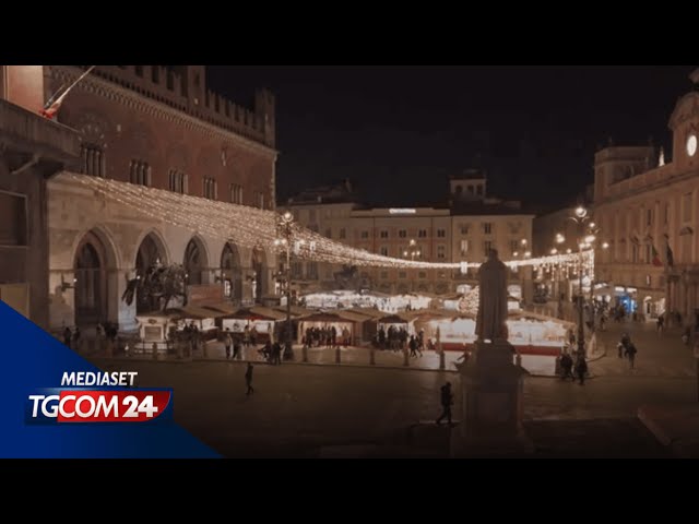 ⁣A Natale manca un mese, ma mercatini già presi d'assalto