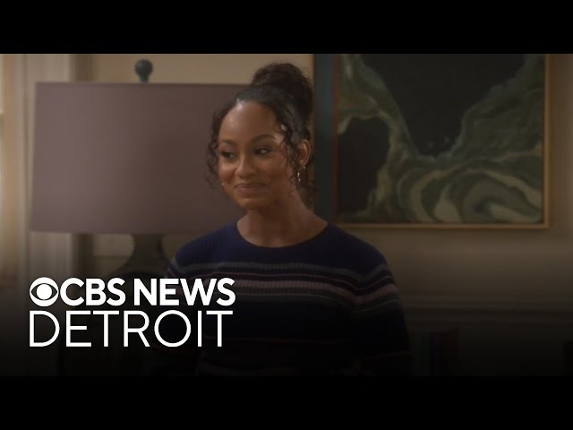 ⁣Tetona Jackson, Essence Atkins talk "Poppa's House"