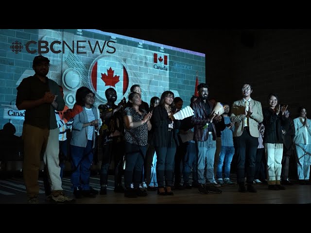 ⁣International students take the stage to share experiences in Canada