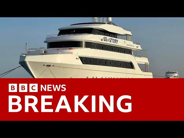 ⁣Seventeen people missing after Red Sea tourist boat sinks | BBC News