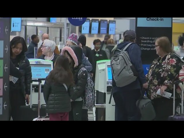 ⁣Thanksgiving travel ramps up at Chicago airports