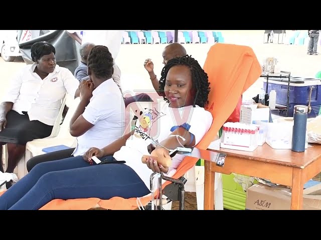 ⁣Luo land artists donate blood to Gulu