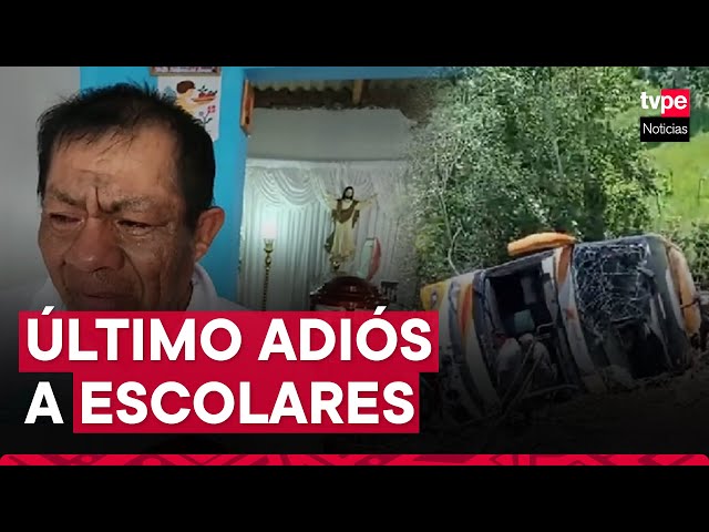 ⁣Tragedia en Piura: velan a escolares fallecidos en accidente de bus en Moyobamba