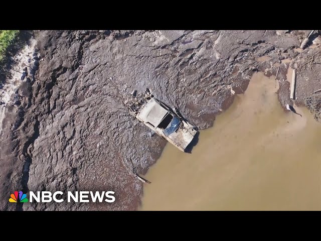 ⁣Volunteers discover sunken car tied to 1980 cold case in Georgia pond