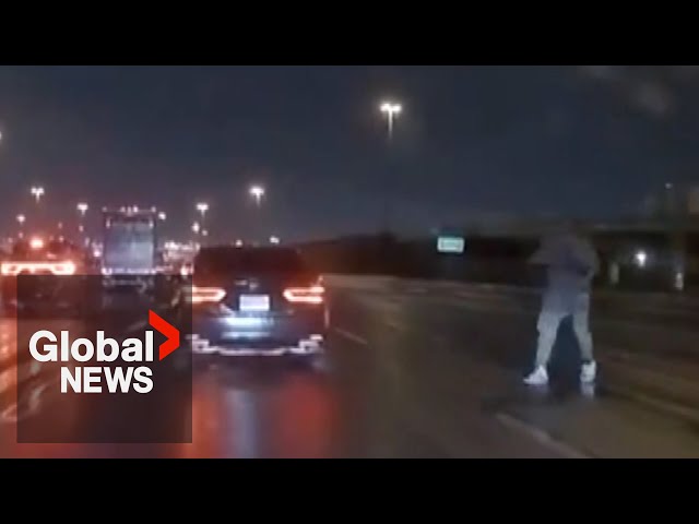 ⁣Witnesses describe man shooting at cars on Hwy 401 near Toronto