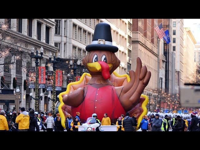 ⁣Macy's Thanksgiving Day balloons inflate ahead of the parade