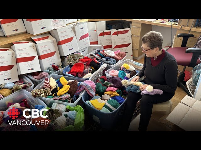 ⁣Charity volunteer says 2,000 donated tuques haven't been sent due to Canada Post strike