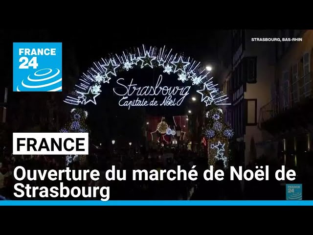 ⁣France : le marché de Noël de Strasbourg ouvre sous le signe de la sécurité • FRANCE 24