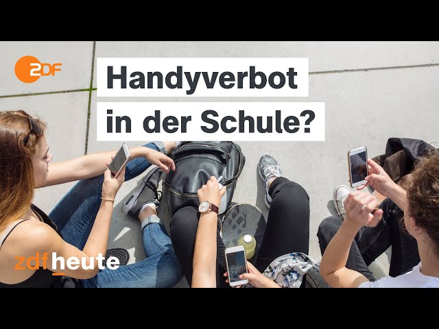 ⁣Handys in der Schule: fördern oder verbieten? | ZDF moma duell