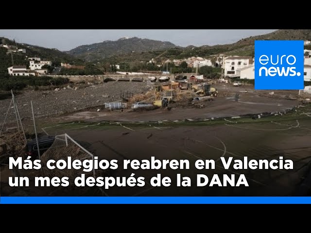 ⁣Más colegios reabren en Valencia un mes después de la DANA