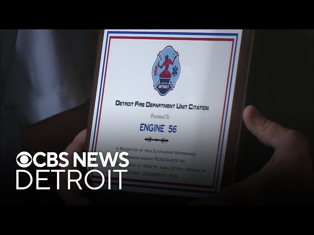 ⁣Detroit Fire Department honors first responders on Thanksgiving for saving lives