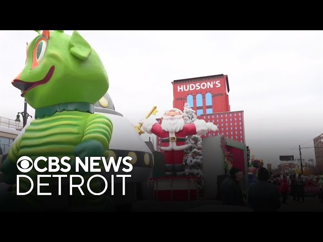 ⁣Thousands attend America's Thanksgiving Parade in Detroit