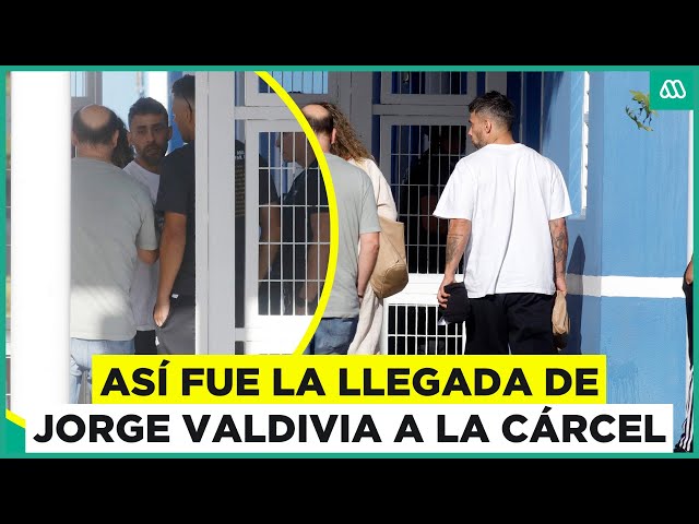 ⁣Video muestra llegada de Jorge Valdivia a la cárcel de Rancagua